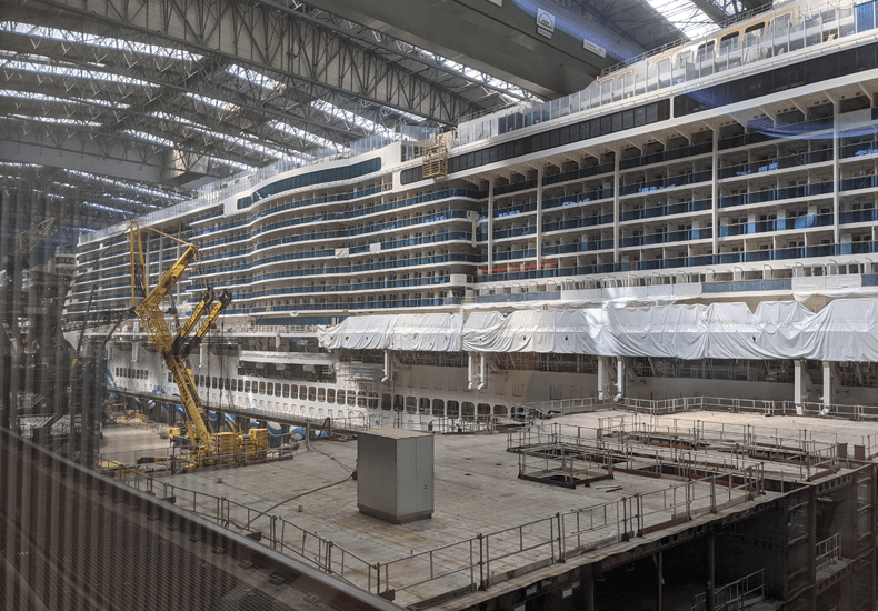 Bekijk de bouw van de nieuwste cruiseschepen op de Meyer Werft in Papenburg. © Ozeanriesen