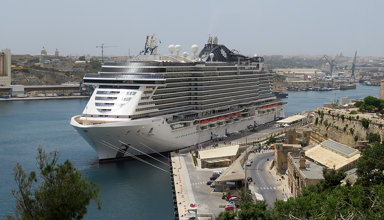 Vanuit de cruiseterminal in Valletta, de Valletta Waterfront, wandel je in vijf tot tien minuten naar het centrum van Valletta. © Nico van Dijk / Decruisegids.nl