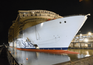 De Utopia of the Seas, het nieuwe Oasis-schip van Royal Caribbean International, kort voor de float-out. © Chantiers de l’Atlantique / Bernard Biger / Royal Caribbean International