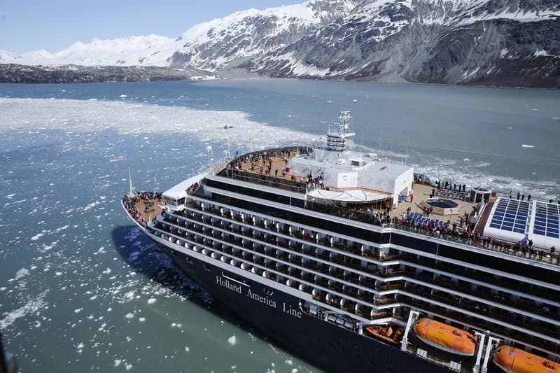 De Westerdam van Holland America Line maakt cruises in Alaska © Holland America Line
