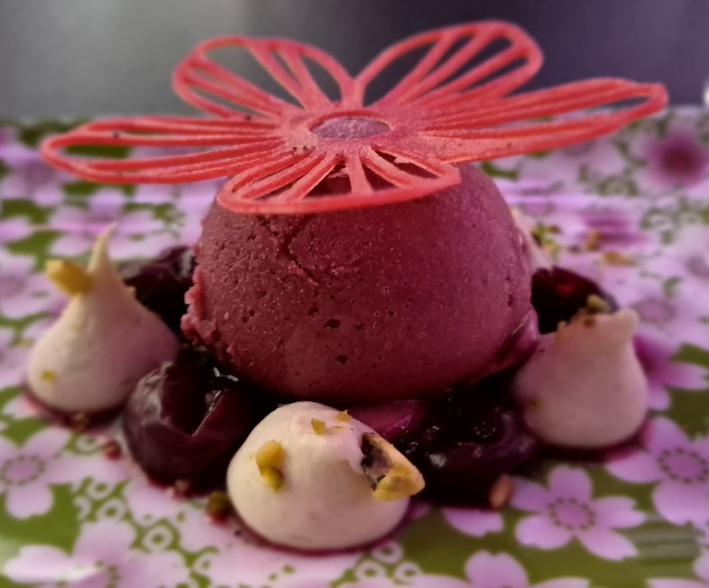 In Fugu, het nieuwe Japanse specialiteitenrestaurant op de Mein Schiff Relax, dompelt topkok Tim Raue je onder in de Japanse culinaire kunst. © Nico van Dijk / Decruisegids.nl