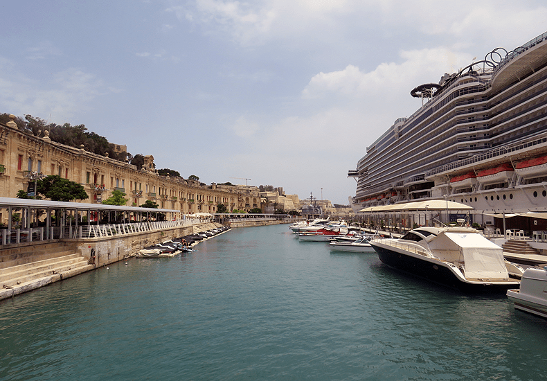 Valletta, de hoofdstad van Malta, is een populaire cruisebestemming in de Middellandse Zee © Decruisegids.nl / Nico van Dijk