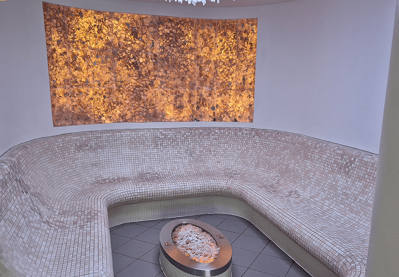 Kom heerlijk tot rust in de Salt Room van de Mandara Spa. © Nico van Dijk / Decruisegids.nl