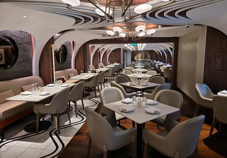 Onda by Scarpetta is het nieuwe Italiaanse specialiteitenrestaurant op de Norwegian Prima. © Nico van Dijk / Decruisegids.nl