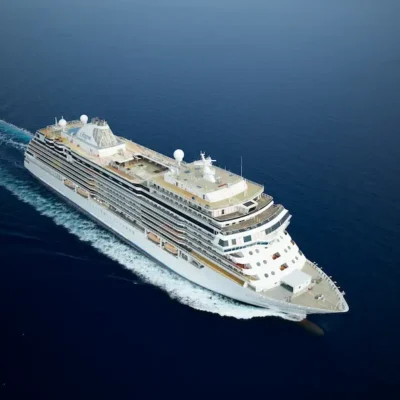 Seven Seas Grandeur, het nieuwste cruiseschip van Regent Seven Seas Cruises, komt in de vaart