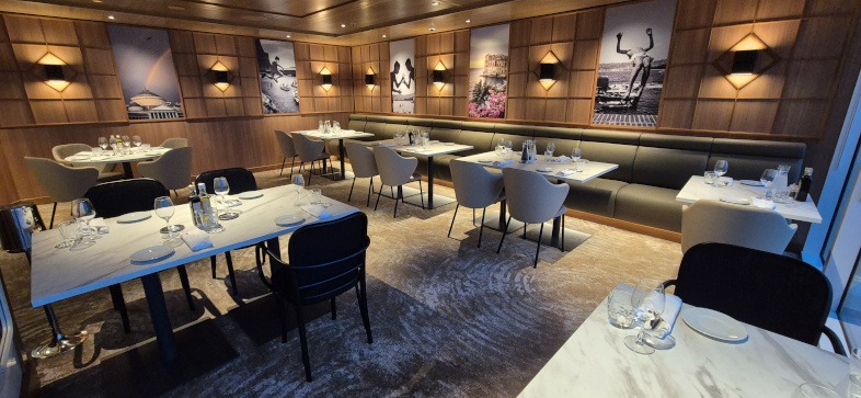 Restaurant Osteria op de Mein Schiff Relax © Nico van Dijk / Decruisegids.nl