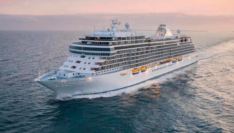 De Seven Seas Splendor van Regent Seven Seas Cruises © Jodie Hart