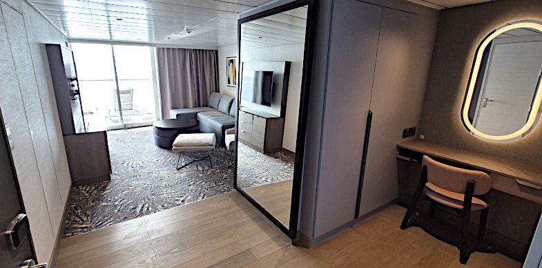Weitblick Suite 14181 op de Mein Schiff Relax © Nico van Dijk / Decruisegids.nl